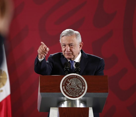 AMLO no puede creer que Chile esté arriba de México en el ranking creado por el Banco Mundial.