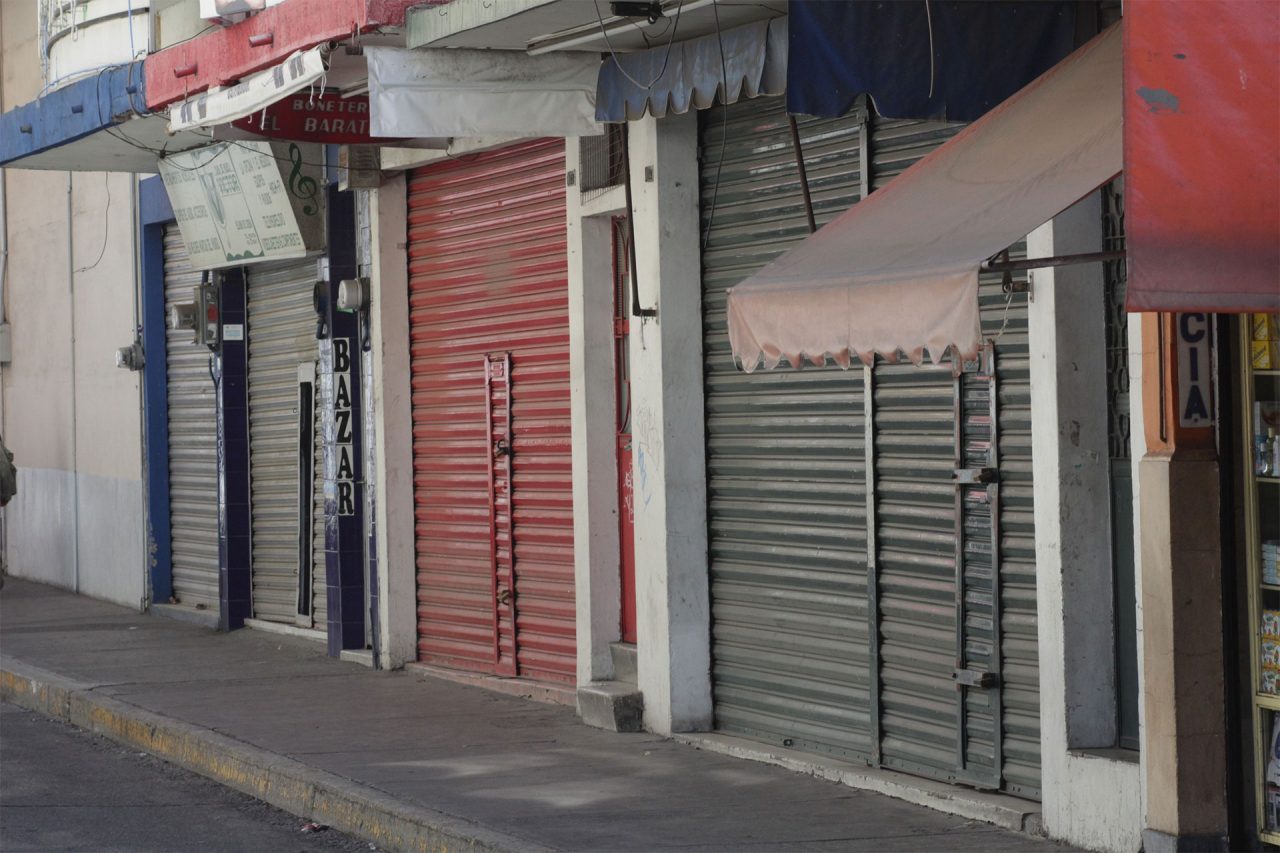 Comercios cerrados por disposición oficial.