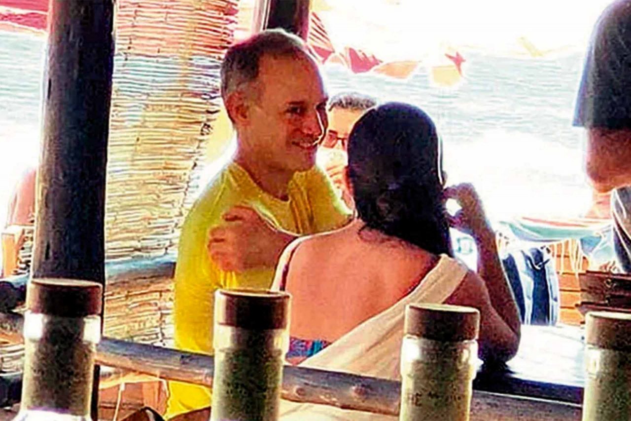 Hugo López-Gatell disfrutando de sus vacaciones.