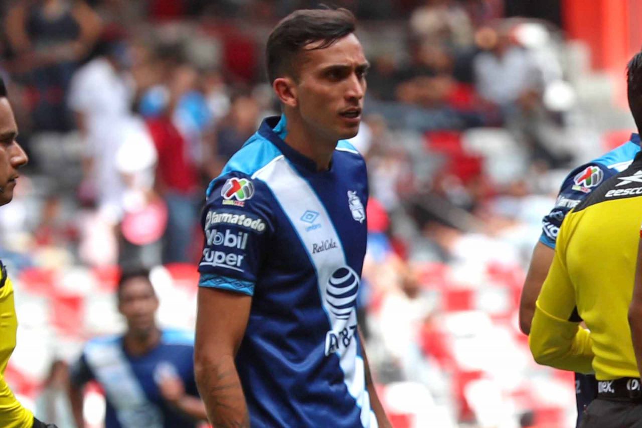 El futbolista de la Franja del Puebla, Maximiliano Perg