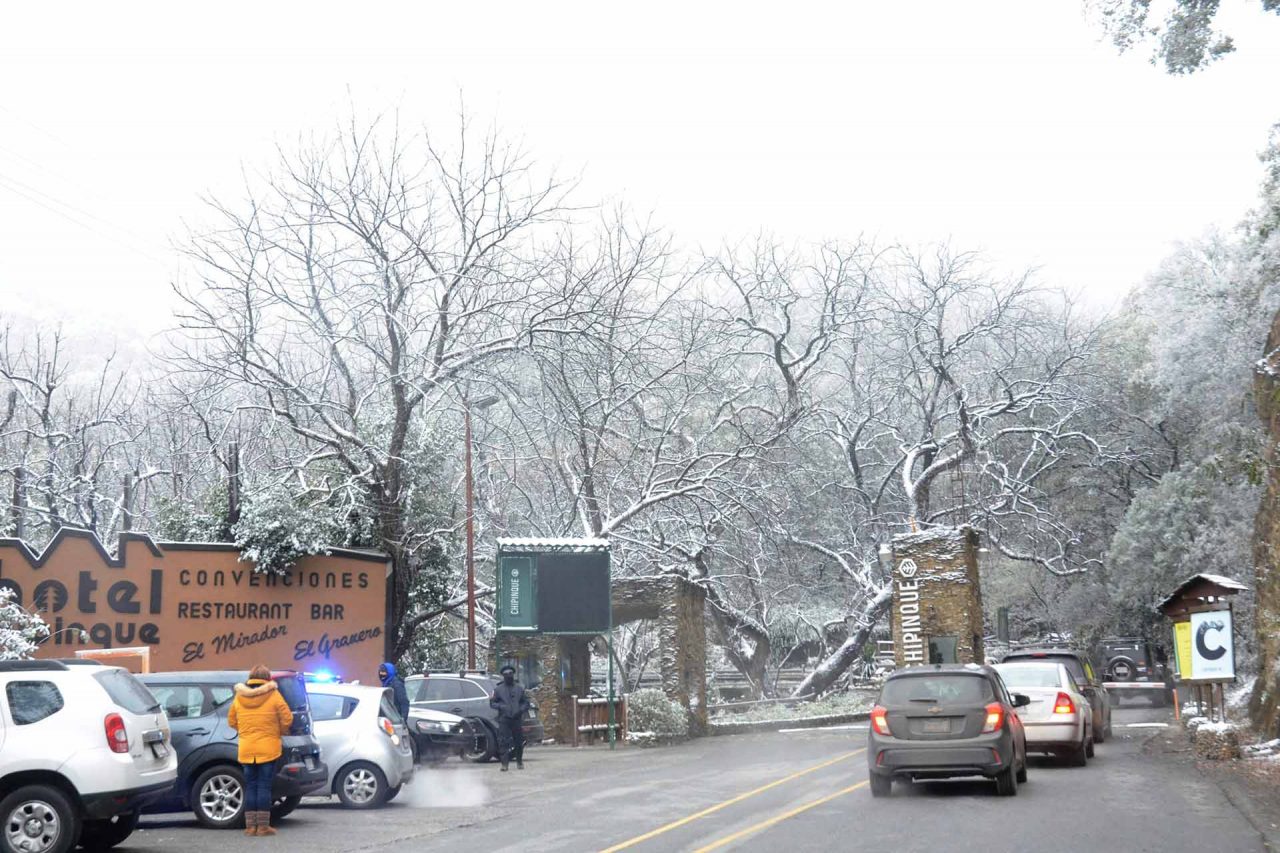 Persisten la nevadas en Nuevo León
