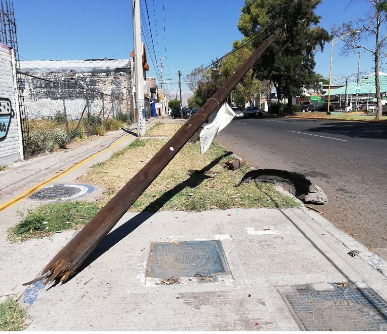 Aferrate al amor como los cables a ese poste