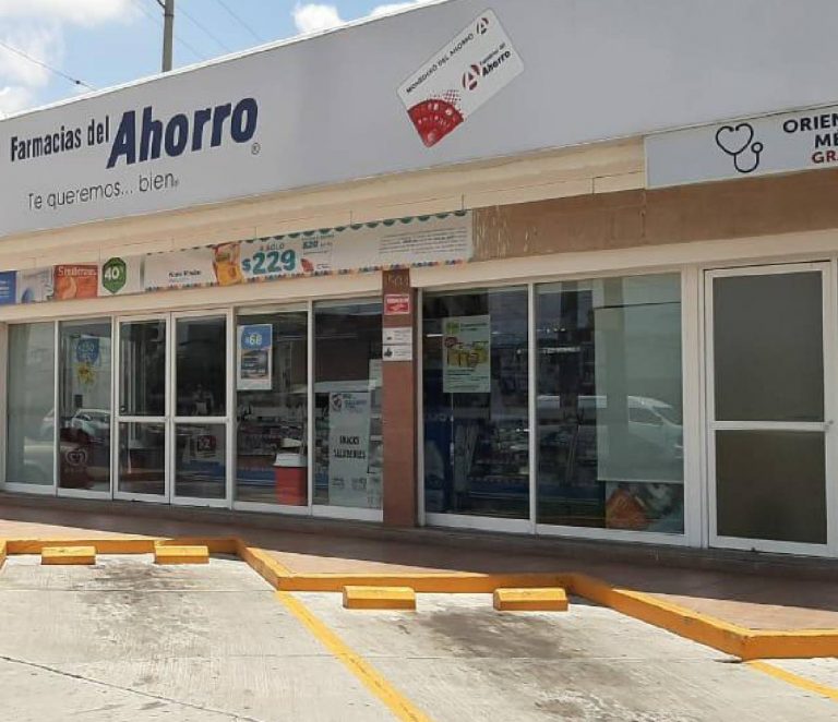 Pegan los ‘colombianos’, asaltan farmacia a punta de pistola