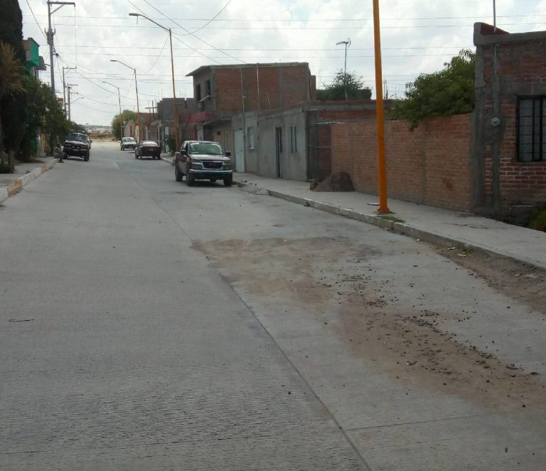 Se siguen poniendo su moños los Taxistas gachos