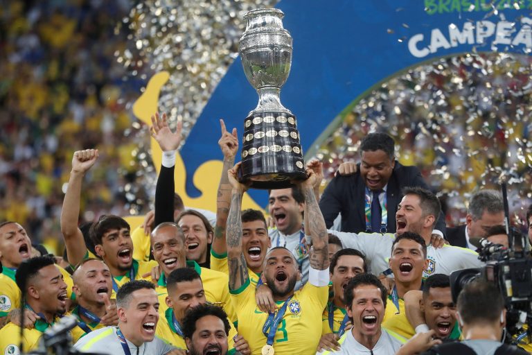 Brasil vuelve a la cima