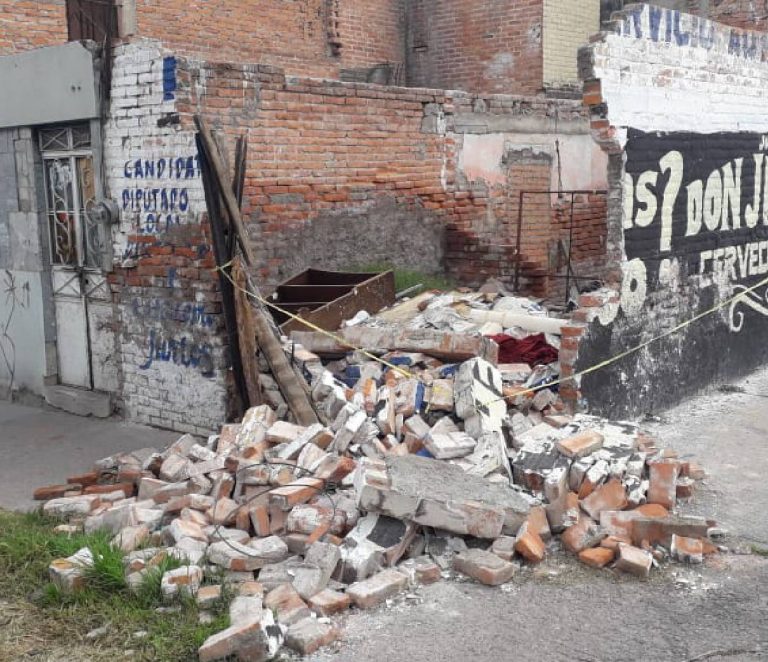 Se están cayendo las casas viejas en la Gremial