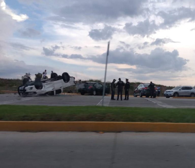 ‘Iba hecha la mocha’ y volcó su nave sobre el boulevard San Marcos