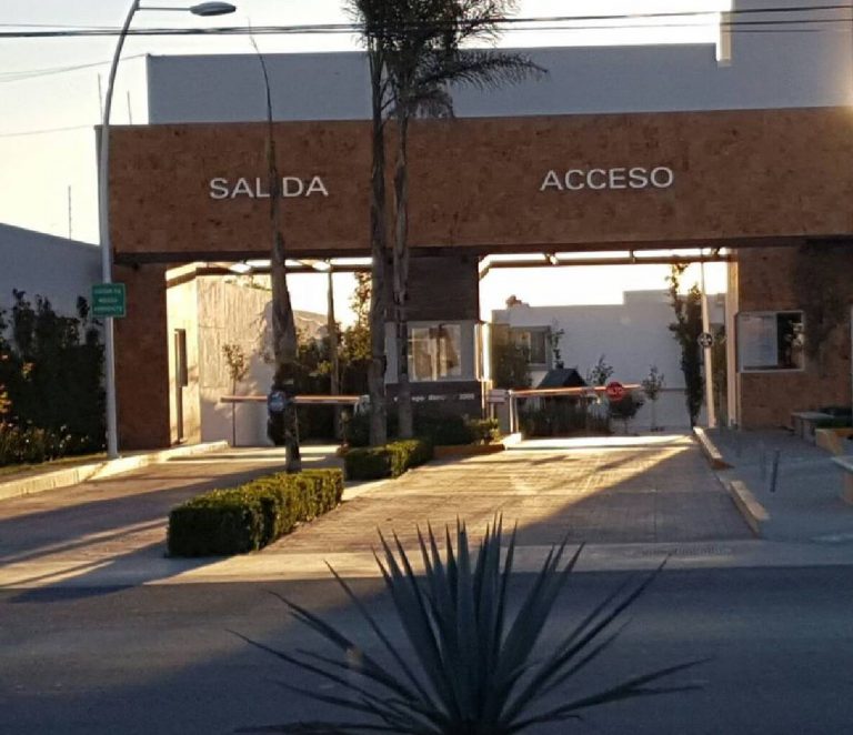 ‘Los ricos también lloran’ por falta de agua