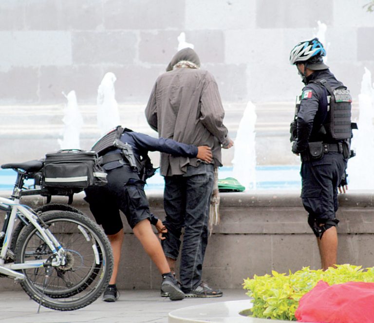 ¡Los mandaron alv! Han dado de baja a más de 50 polis