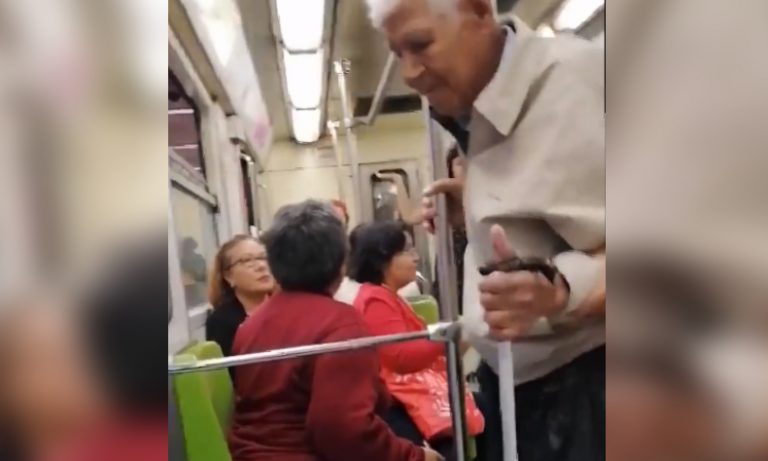 Corren a abuelito de 94 años del vagón del metro exclusivo para mujeres
