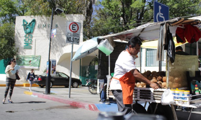 A trabajadora la mandaron a su cantón