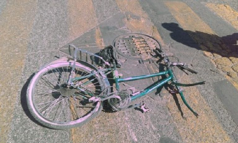 Muere ciclista tras ser aplastado