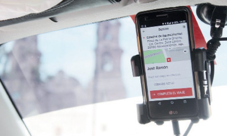 Preocupa a conductores de Uber disminución de viajes