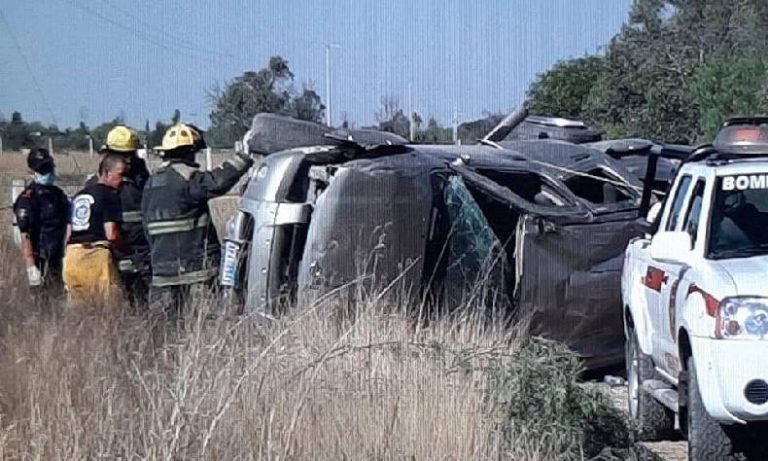 Fallece conductor aplastado por su propia camioneta