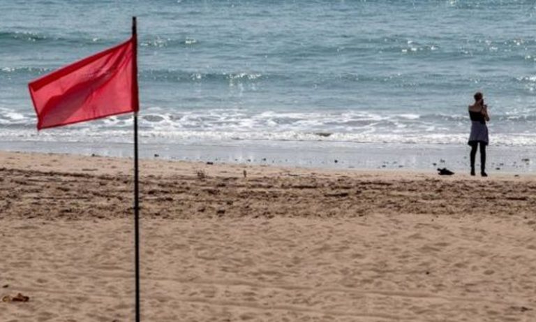Anuncian cierre de playas en todo México