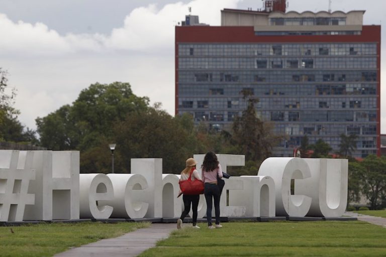 El IPN y la UNAM retiran a sus estudiantes de hospitales públicos