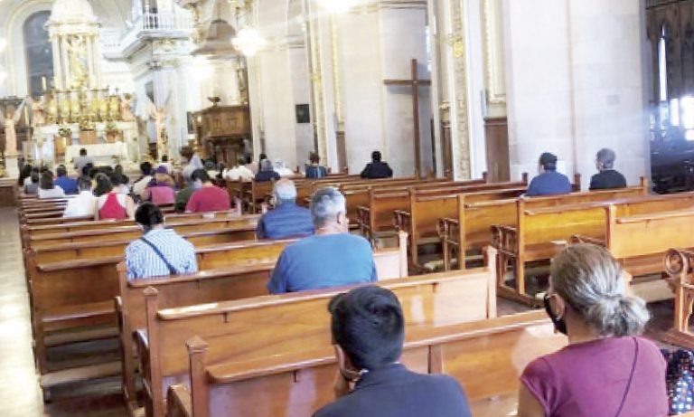 Iglesia Católica recibe el visto bueno para reanudar misas