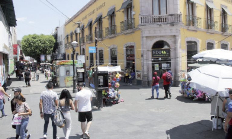 Se quedan sin agua en el andador Juárez y Allende