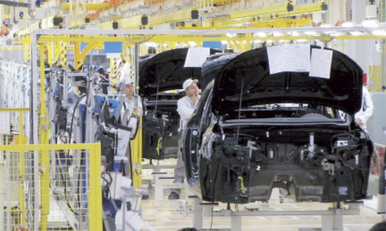 Empresas automotrices le dan aire a 800 trabajadores