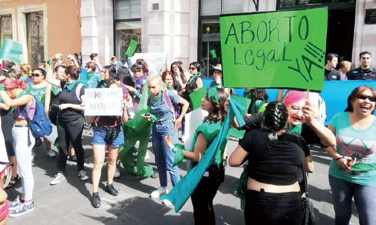 Activistas pro aborto seguirán con su lucha