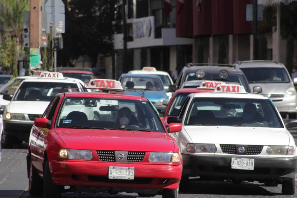 Habrá multas para taxistas manchados en temporada navideña