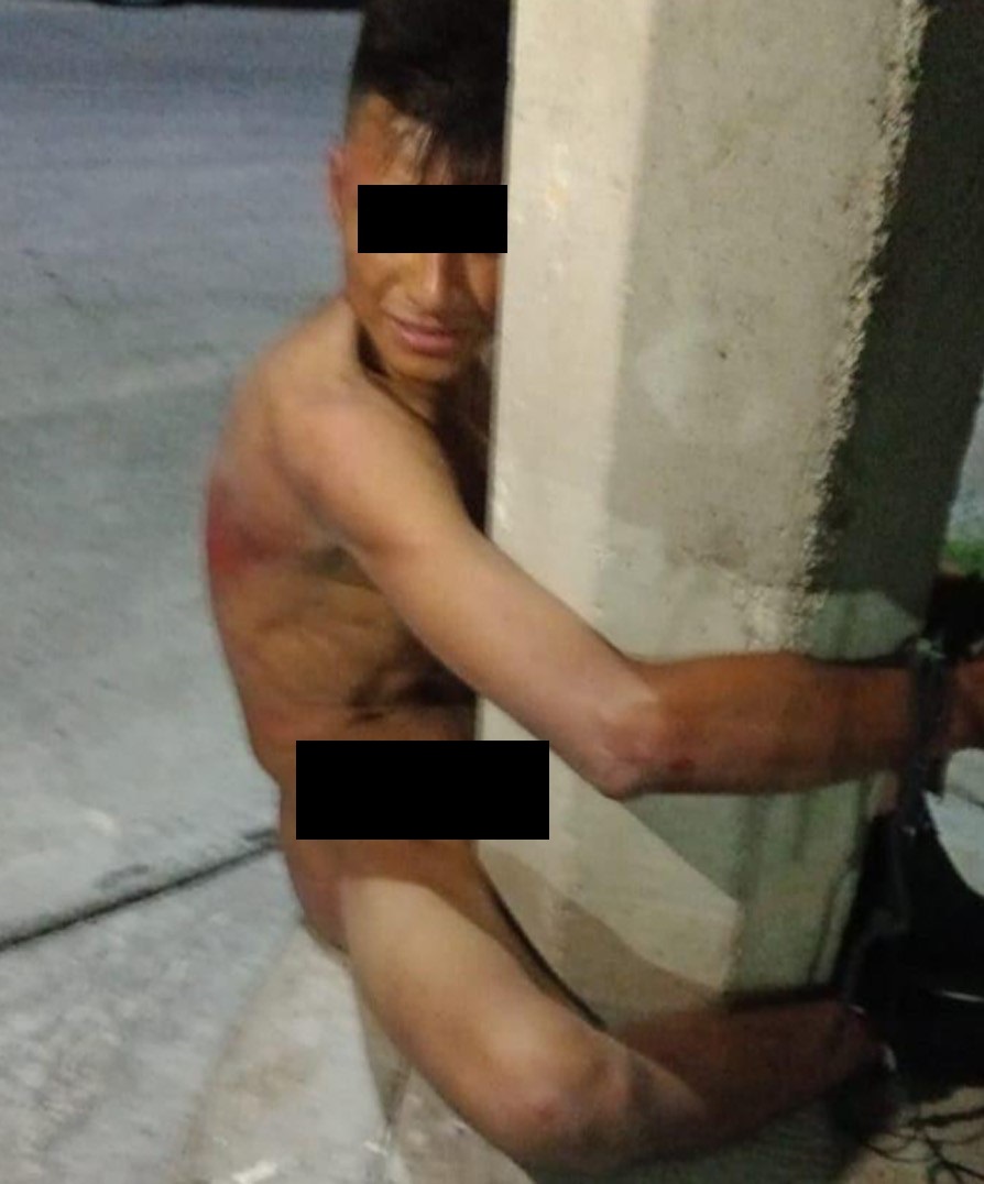 ratero encuerado amarrado poste