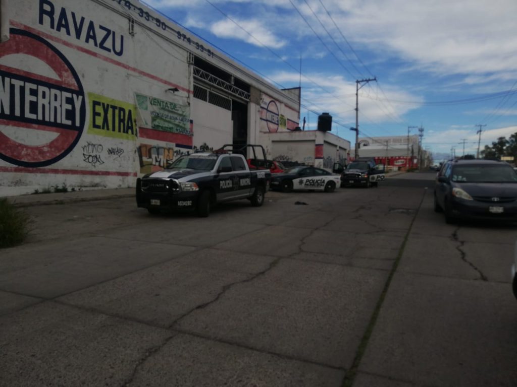 comando asaltó empresa de materiales