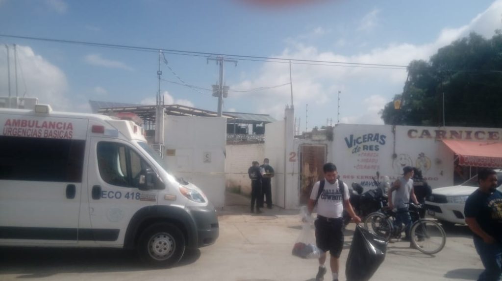 carnicero tapa cayó cabeza