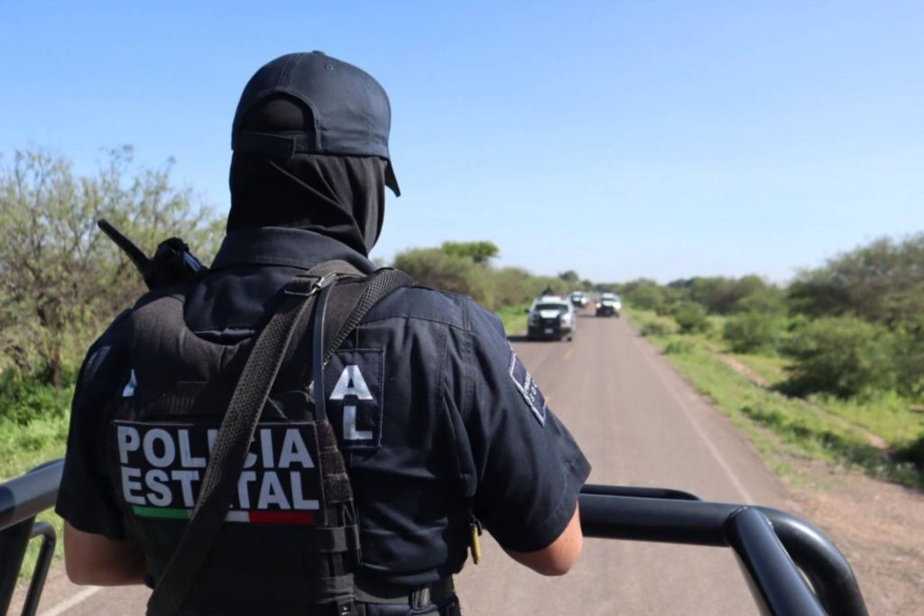 POLICÍAS ACUSADO EXTORSIONADO HOMBRE