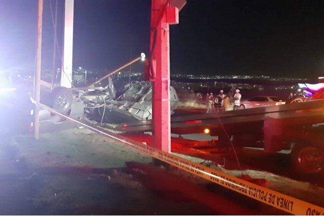 ebrio conductor impactarse postes