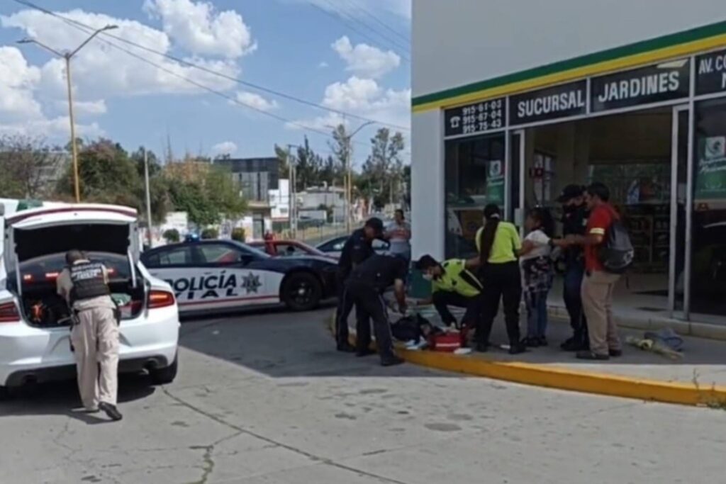 MUJER BRUTALMENTE AGREDIDA NAVAJA