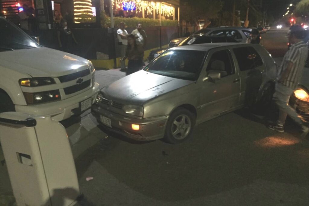 borracho provoca carambola