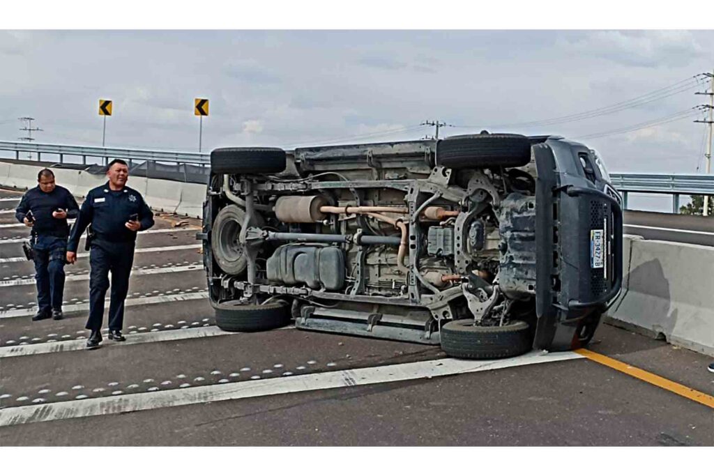 Aguascalientes Volcadura Accidente Libramiento Carretero Poniente