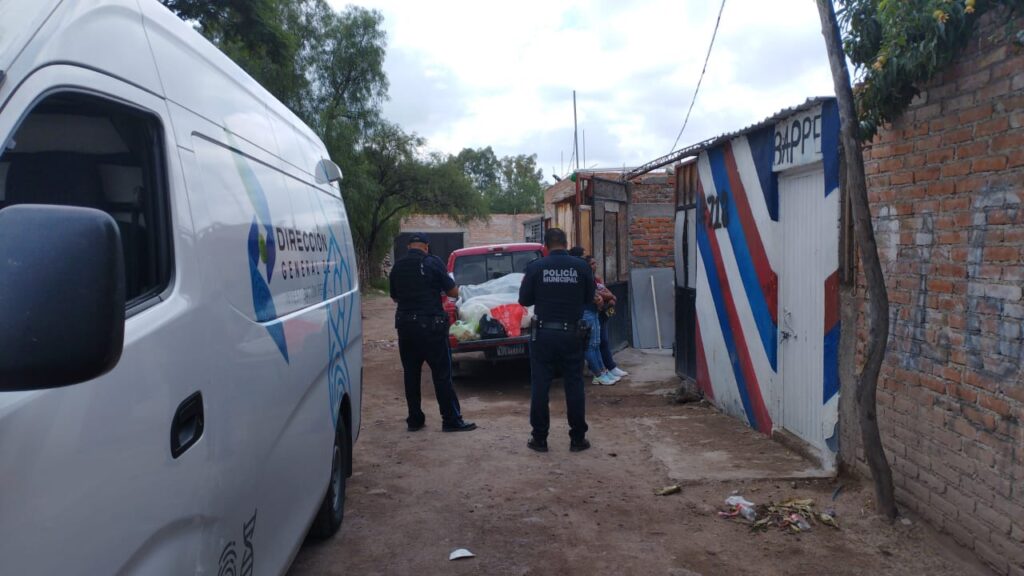 ENCUENTRAN FETO EN UN BAÑO