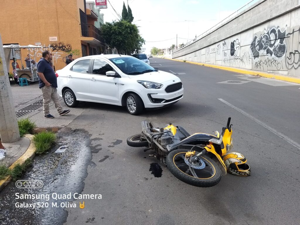 RESULTA HERIDO UN MOTOCICLSTA TRAS FUERTE CHOQUE