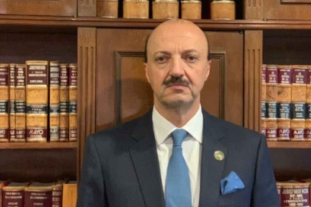 cazador Mario Alberto Canales Búfalo