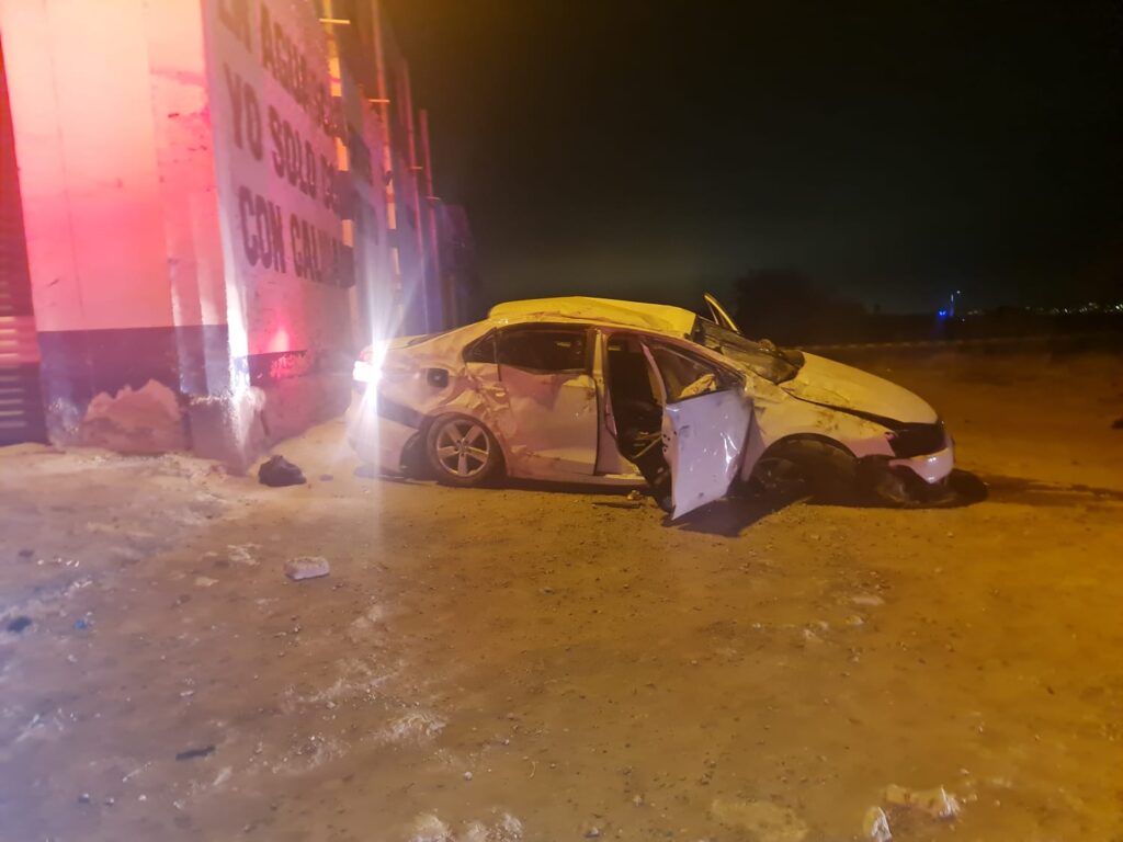 3 MUERTOS DEJA FATAL VOLCADURA EN ASIENTOS