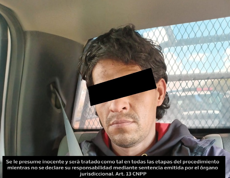 CAE NARCO CON ARMA, CRYSTAL Y COCÍA EN ASIENTOS