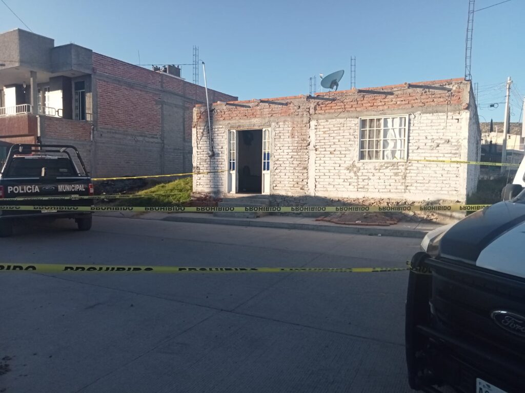 DOS PERSONAS DECIDEN ACABAR CON SU EXISTENCIA