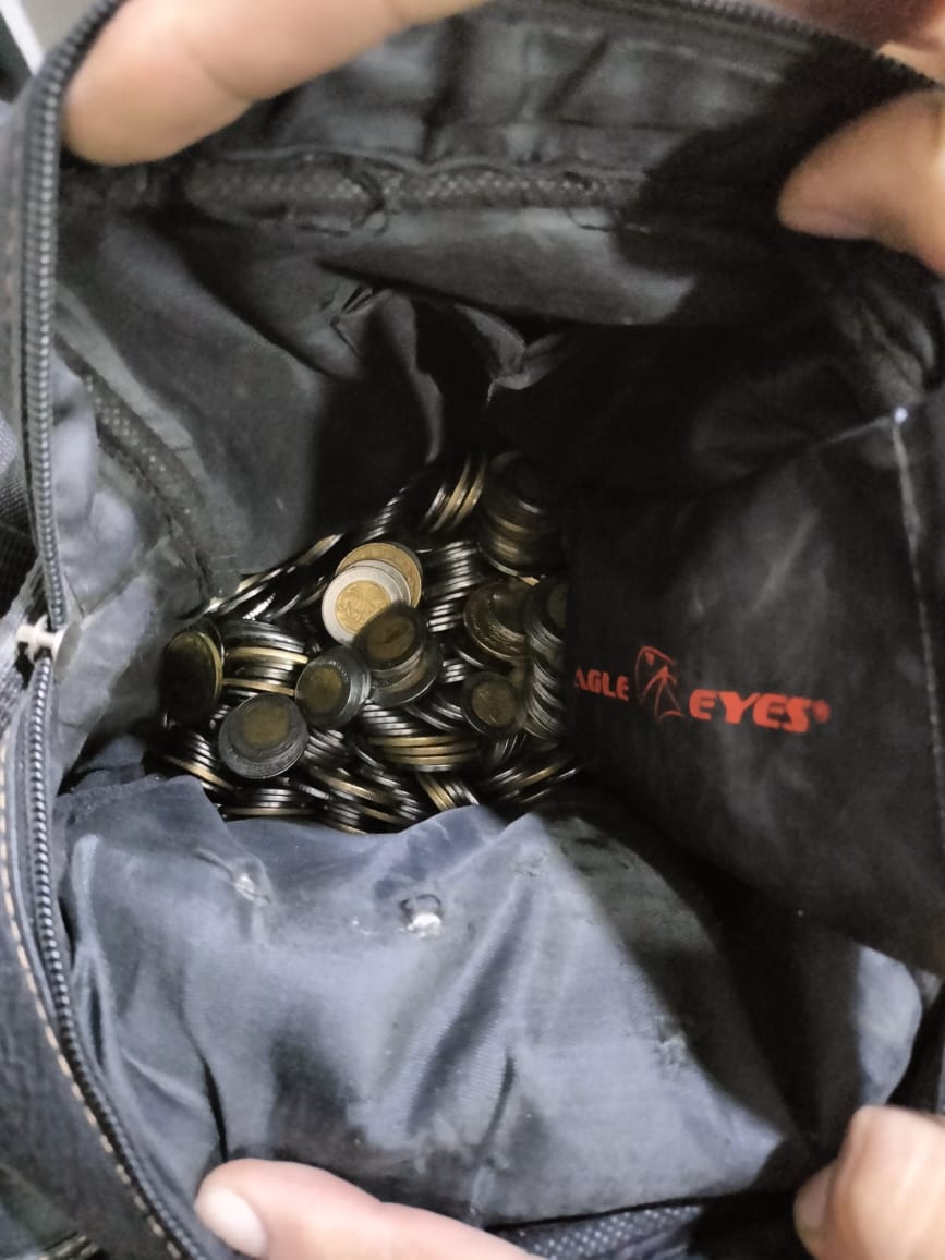 LO INCREIBLE. CHOFER DEL YO VOY SE INTENTO QUEDAR CON TODO EL CAMBIO