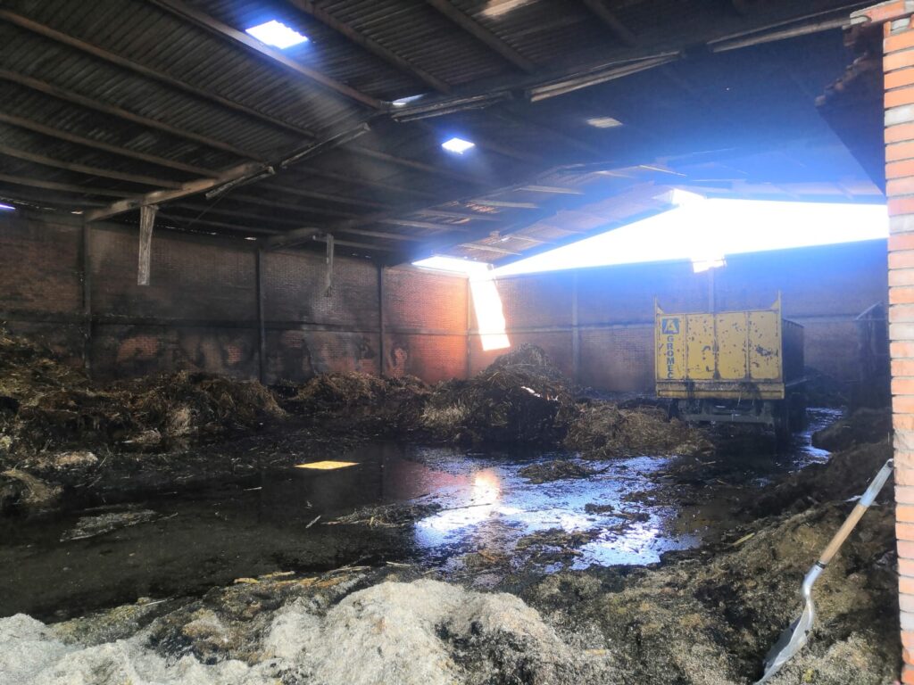 4 MILLONES DE PESOS EN PERDIDAS EN INCENDIO DE UNA BODEGA