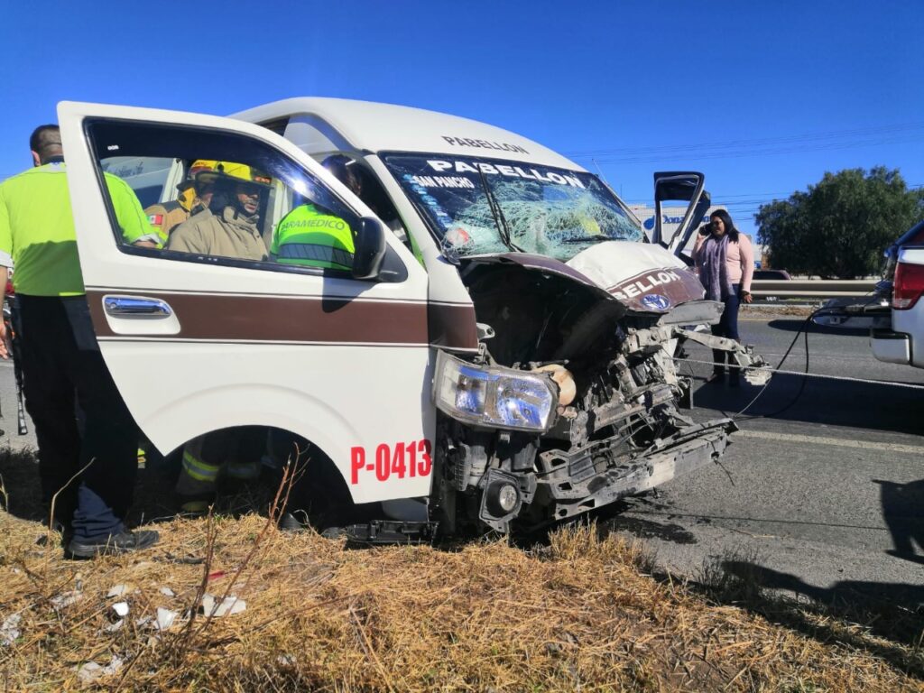 CARAMBOLA DEJA 8 LESIONADOS EN LA 45 NORTE