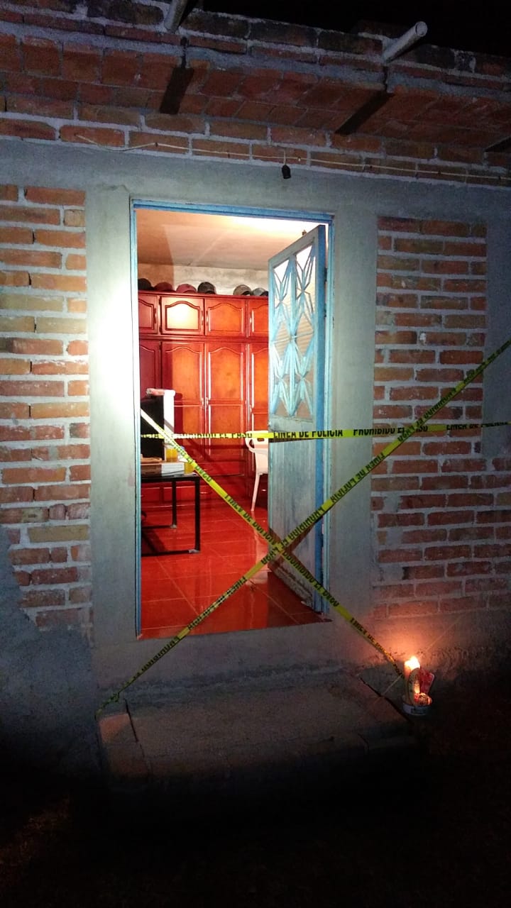 JOVEN SE TOMA UN VASO DE VENENO PARA HORMIGAS Y MUERE EN CALVILLO