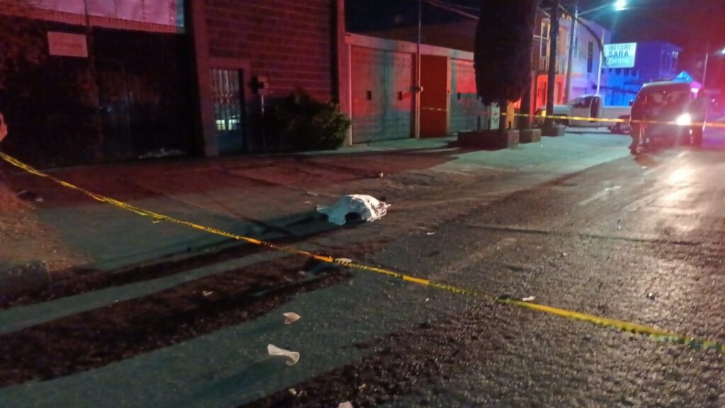 LO ATROPELLAN Y MUERE