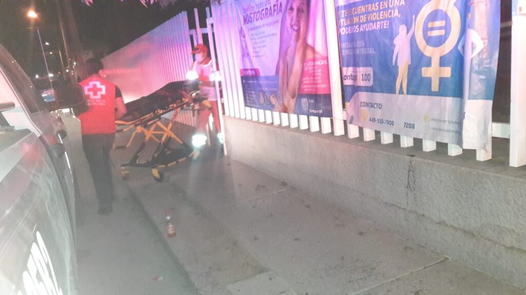 BALEARON A UN JOVEN EN LA PUERTA DE SU CASA