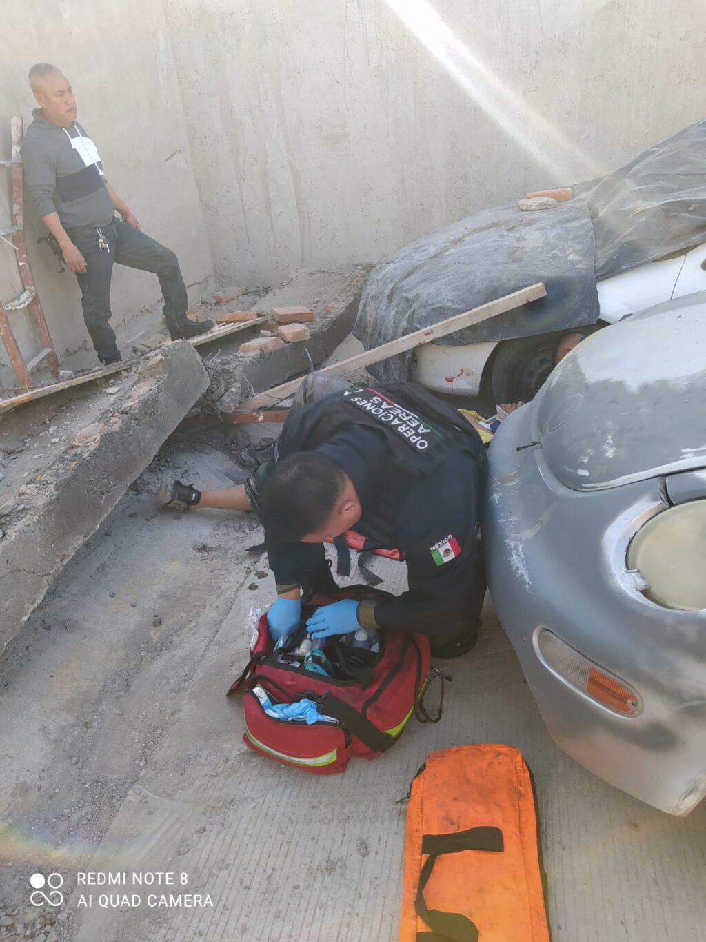 CASI MUERE SEPULTADO POR UNA BARDA