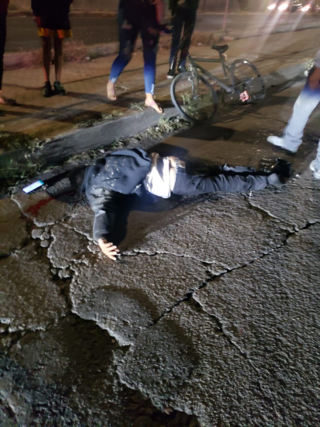 CICLISTA AL BORDE DE LA MUERTE