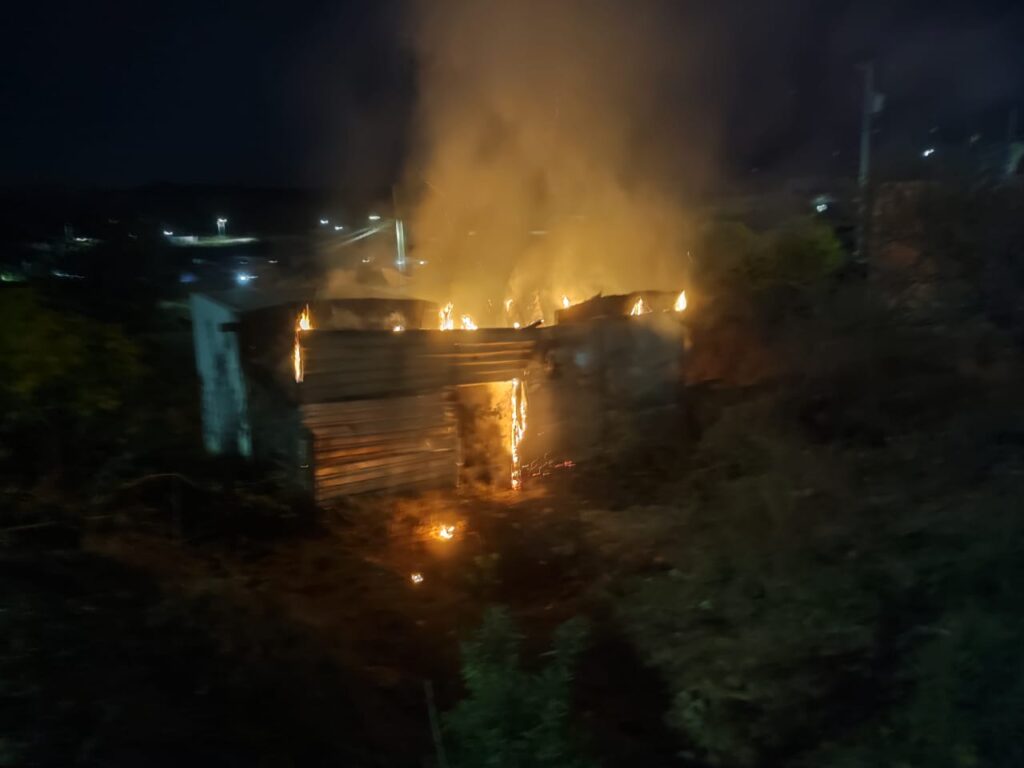 SE QUEMA UN JOVEN MIENTRAS DORMIA Y RESULTA GRAVE