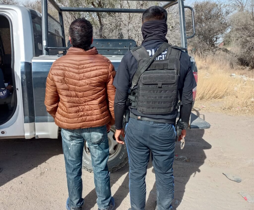 ZACATECANO TRAIA COCHE ROBADO CON VIOELNCIA Y FUE DETENIDO EN AGUASCALIENTES