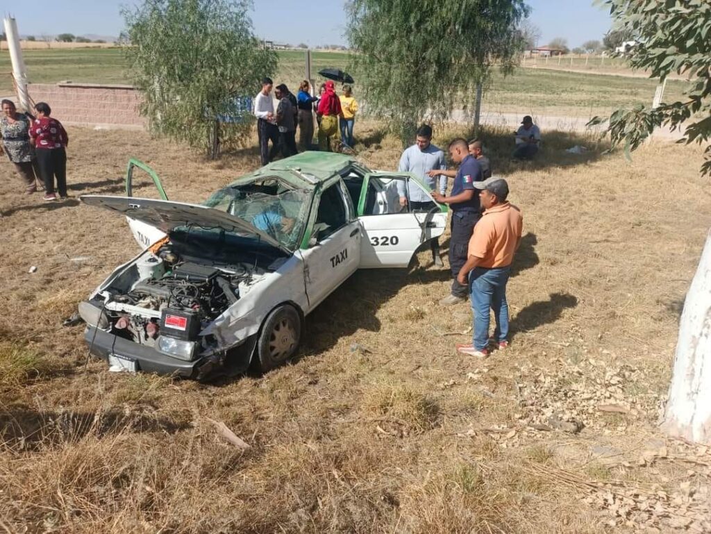 CHOQUE VOLCADURA DEJA SALDO DE CUATRO LESIONADOS